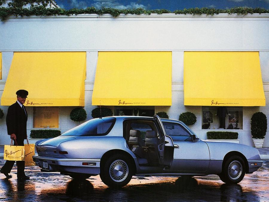 Avanti Touring Sedan 1990 года  (фото 2 из 2)